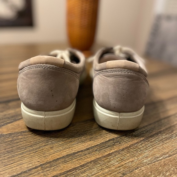 ECCO SOFT 7 Gray Rose Nubuck Leather Comfort Sneakers Size 8 EU 39 Smart Casual - Picture 4 of 10